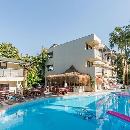 Tropic Beach Club Side Hotel Exterior foto